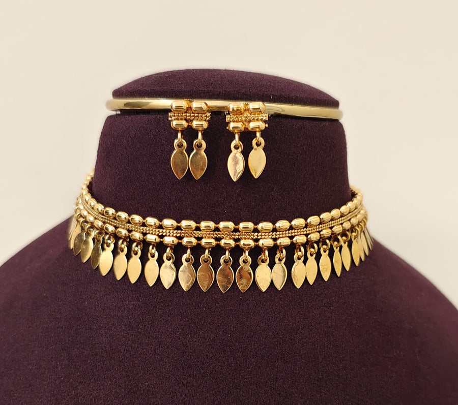 Rashmika Inspired Classic Gold Leaf Choker