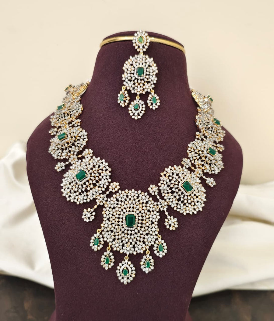 Diamond Inspired Necklace Set – Green Variant