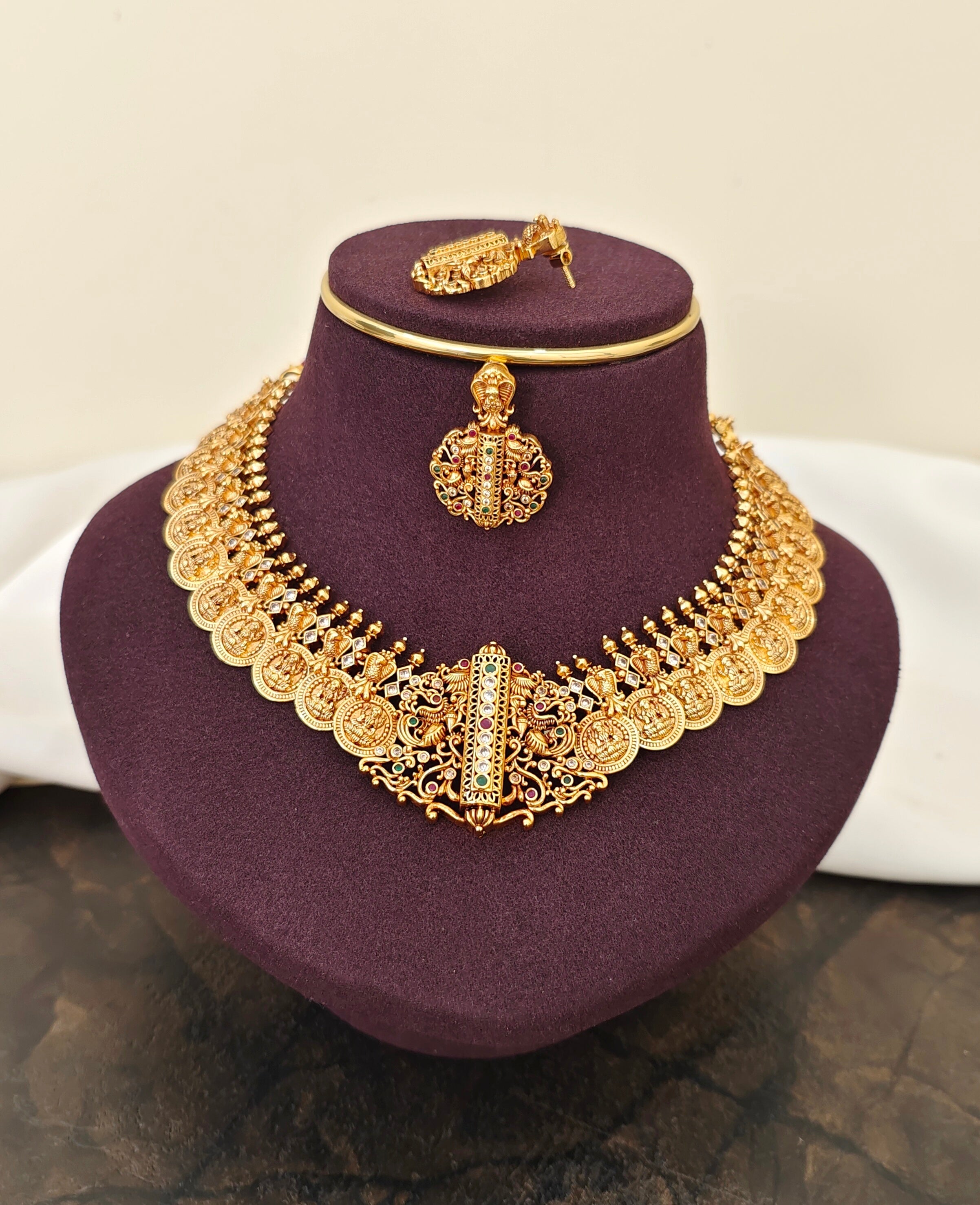 Gold Inspired NeckSet