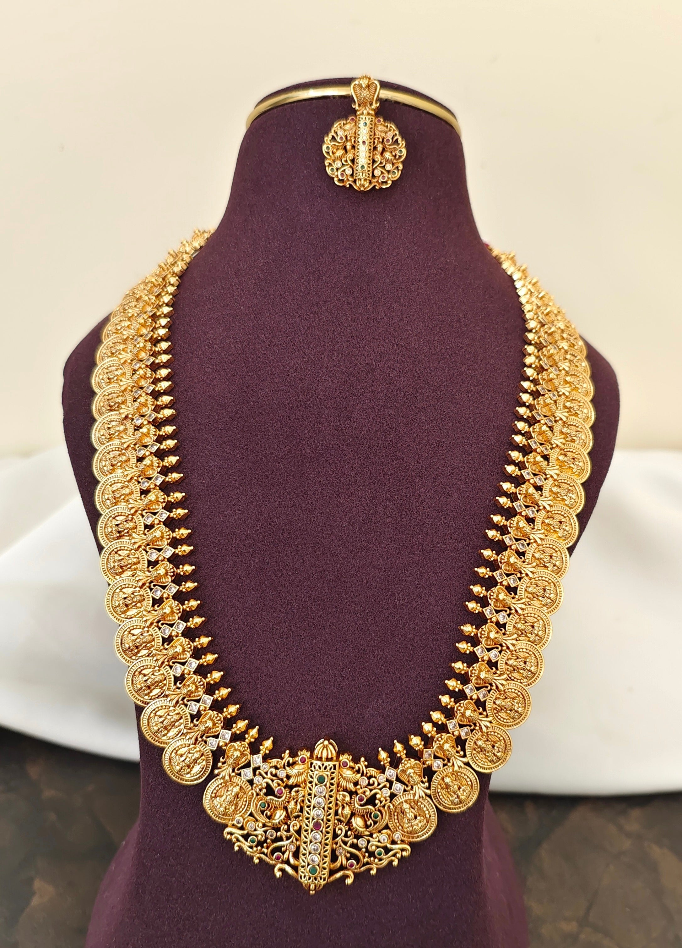 Gold Inspired NeckSet