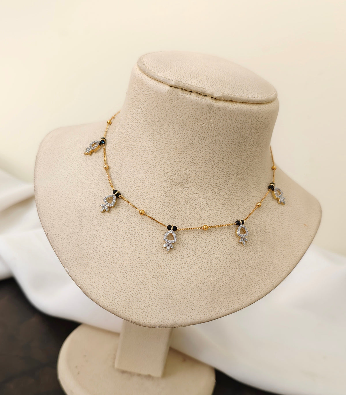 Invisible BlackBeads Chain