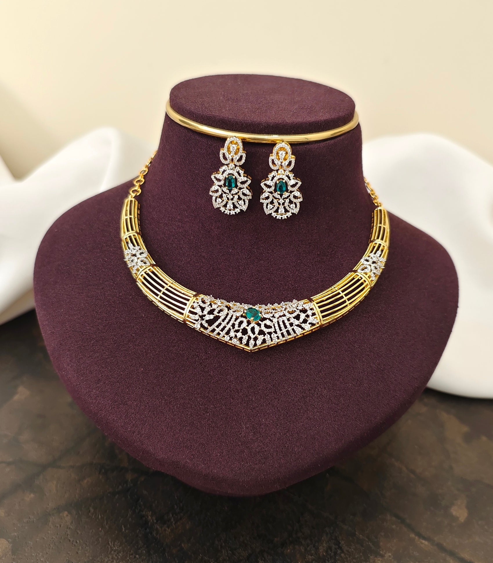 AD Neckset