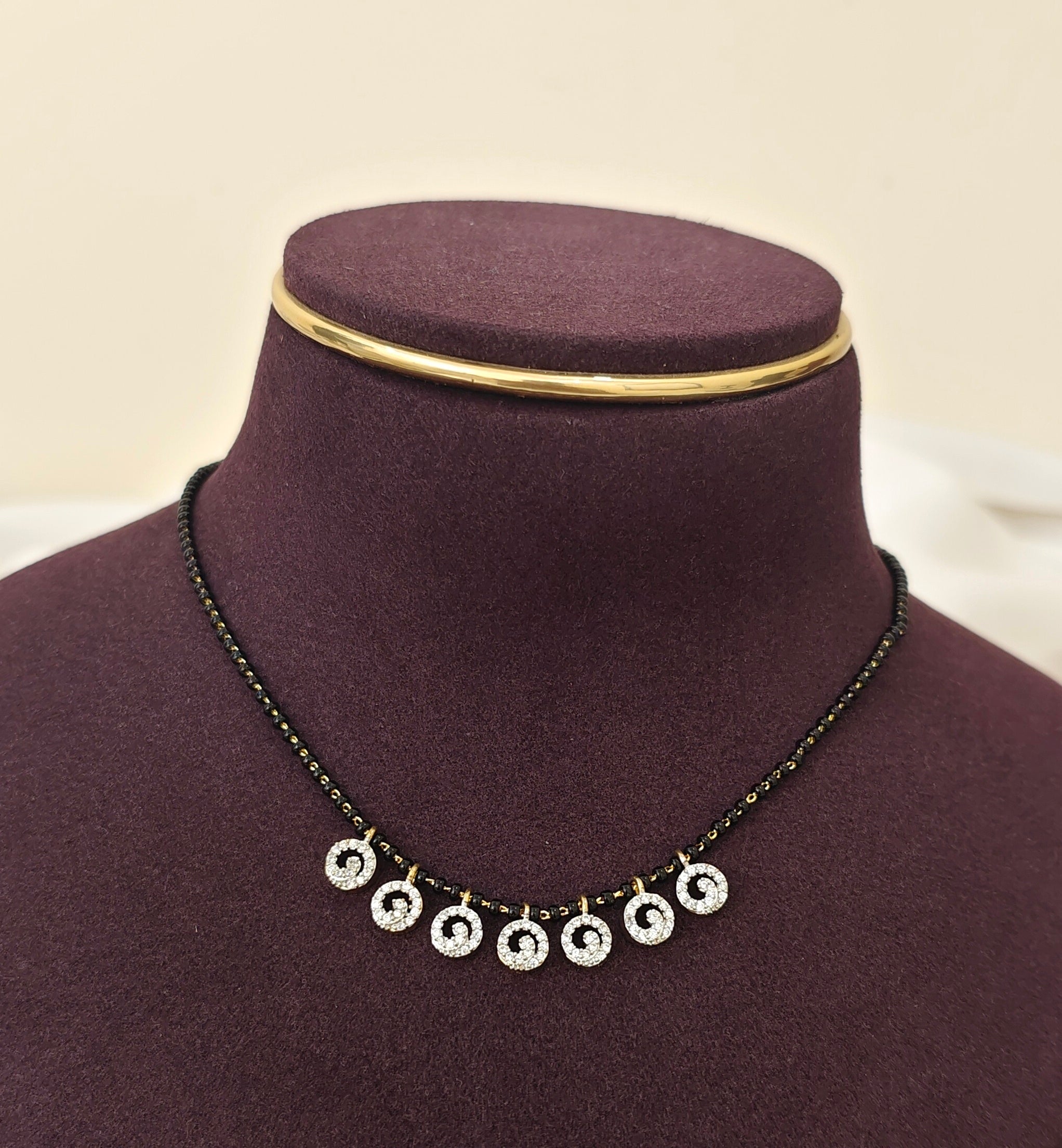 Diamond Look Black beads chain