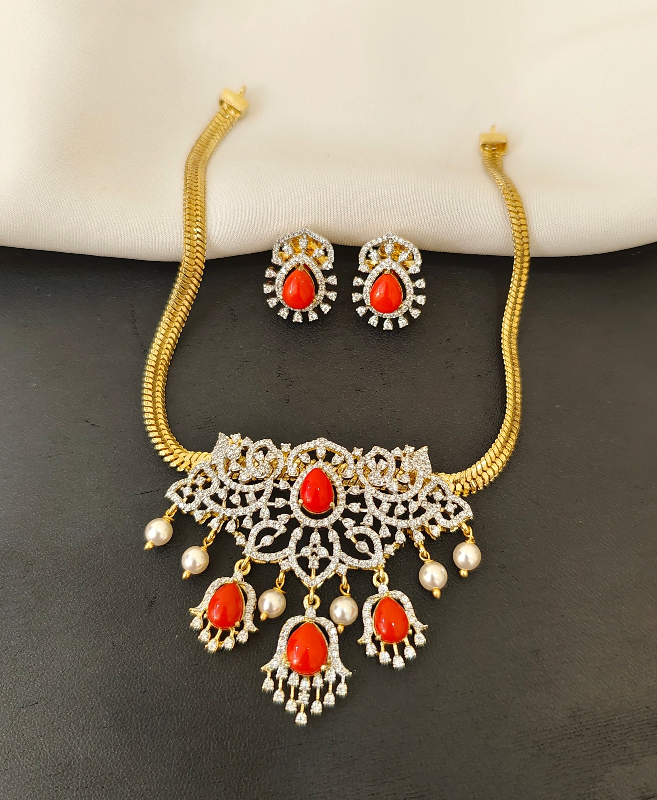 Diamond Inspired Neckset