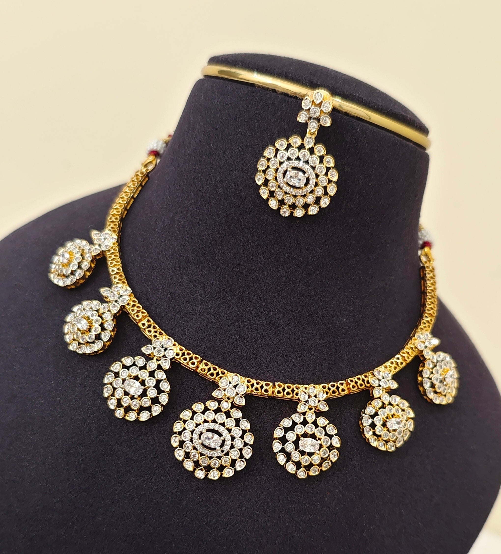 Diamond Inspired Neckset