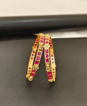 Kempu Bangles