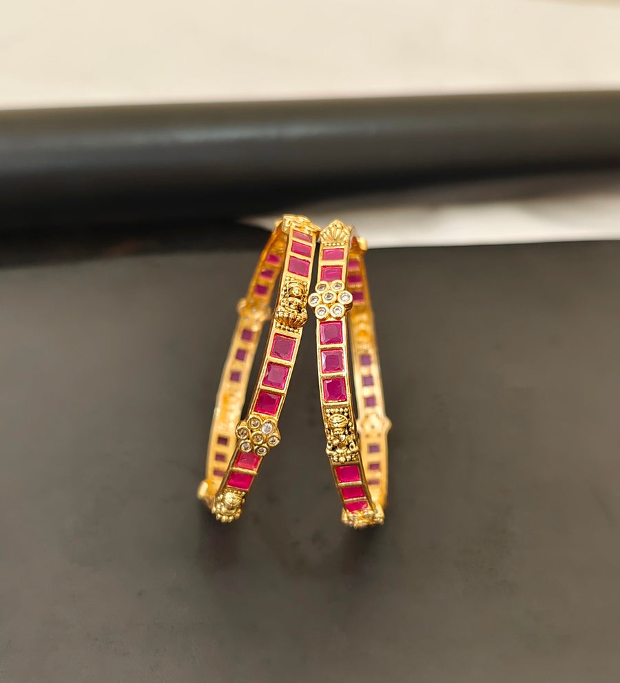 Kempu Bangles