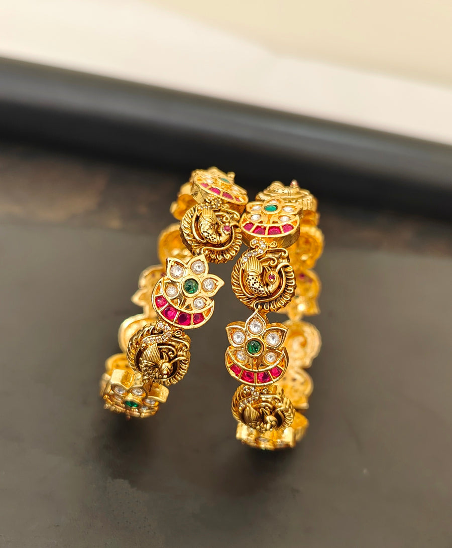 Kempu Pair Bangles