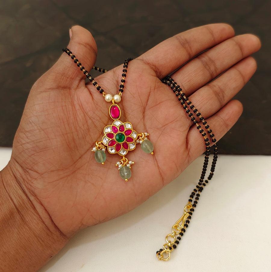 Jadau Black Beads