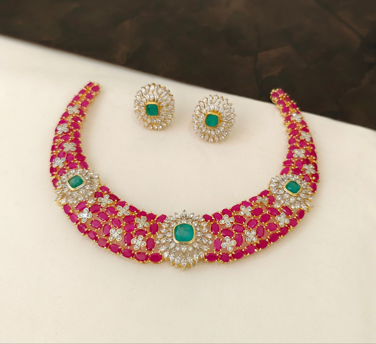 Ruby Choker