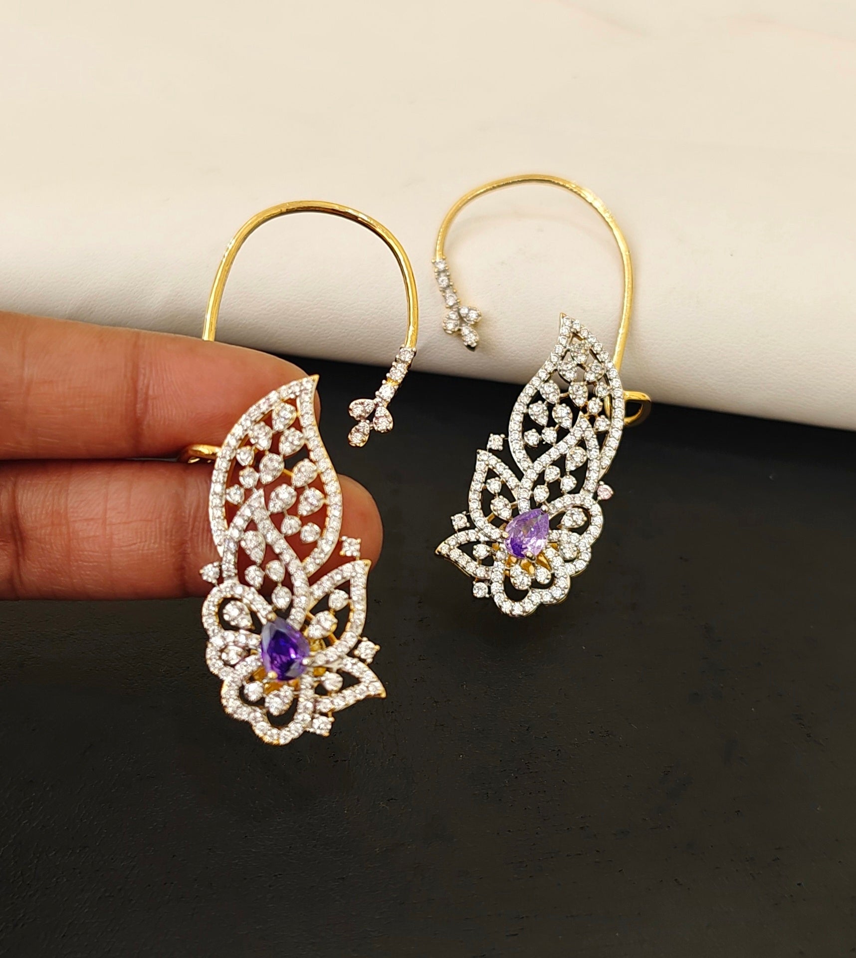 Diamond look Earcuffs