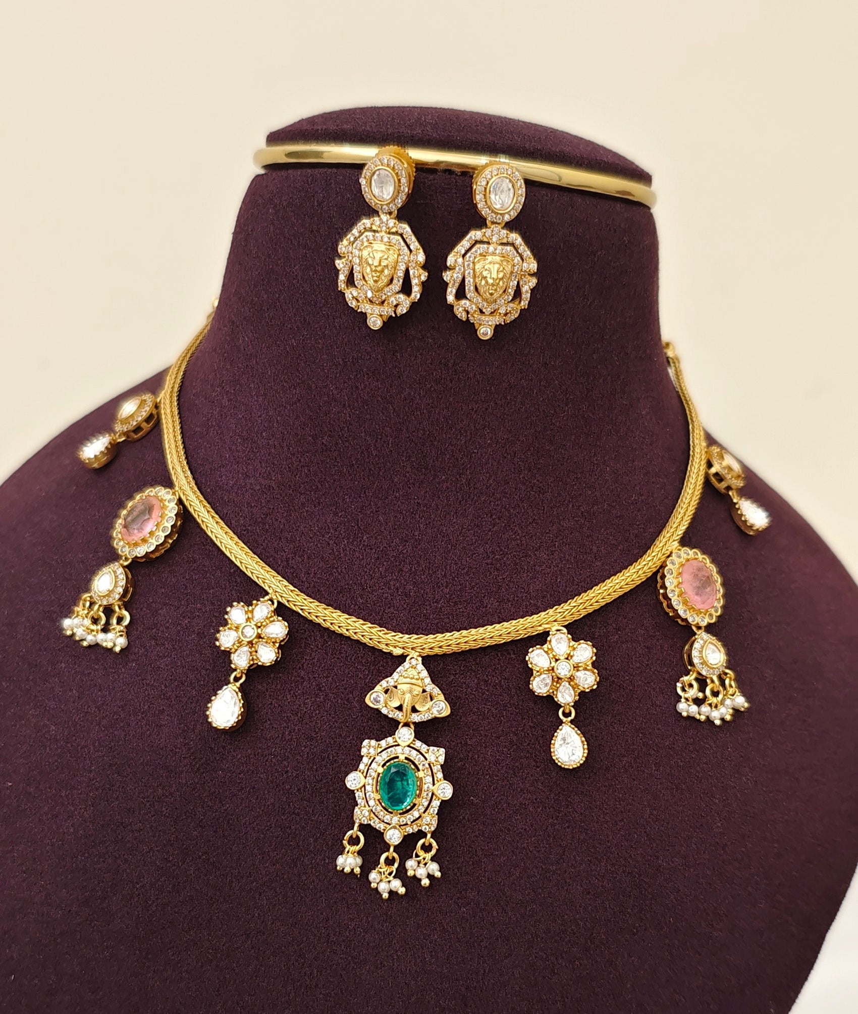 Moissanite Neckset