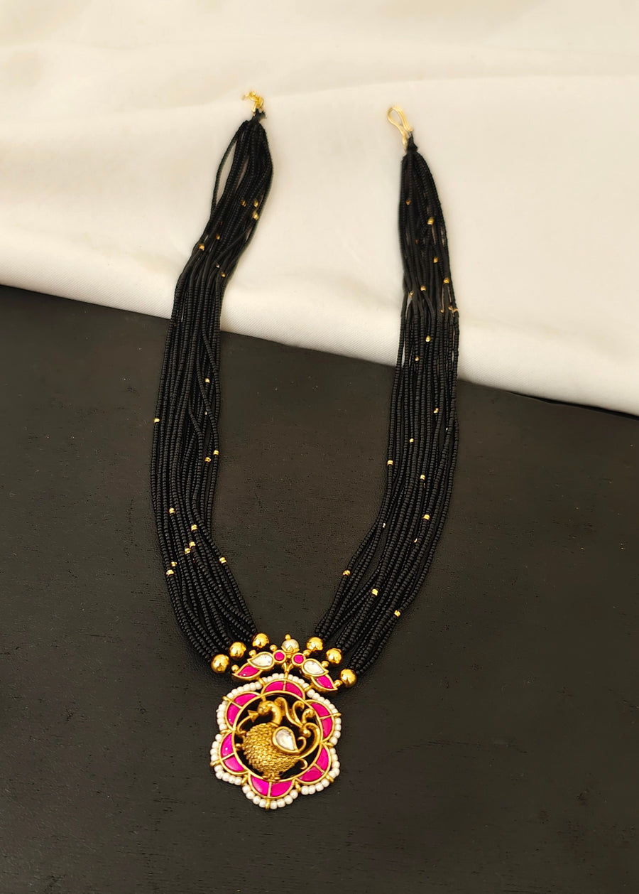 Jadau Black Beads