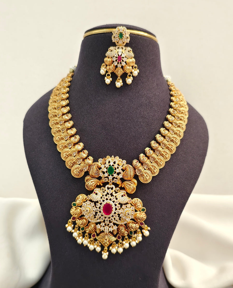 Gold Inspired Neckset