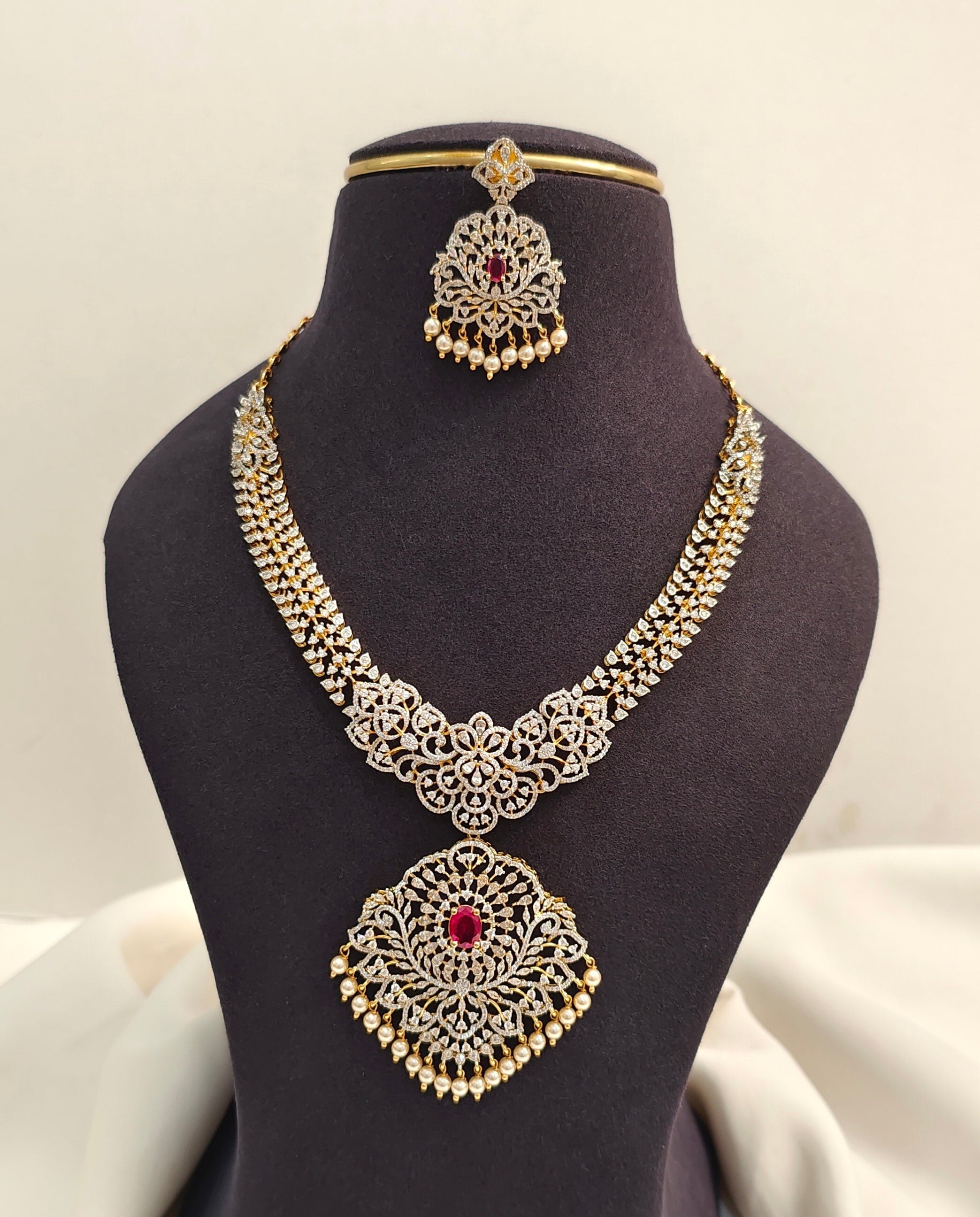 Diamond Look Necklace