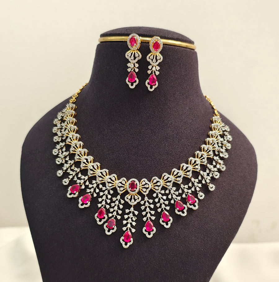 Diamond Look Neckset