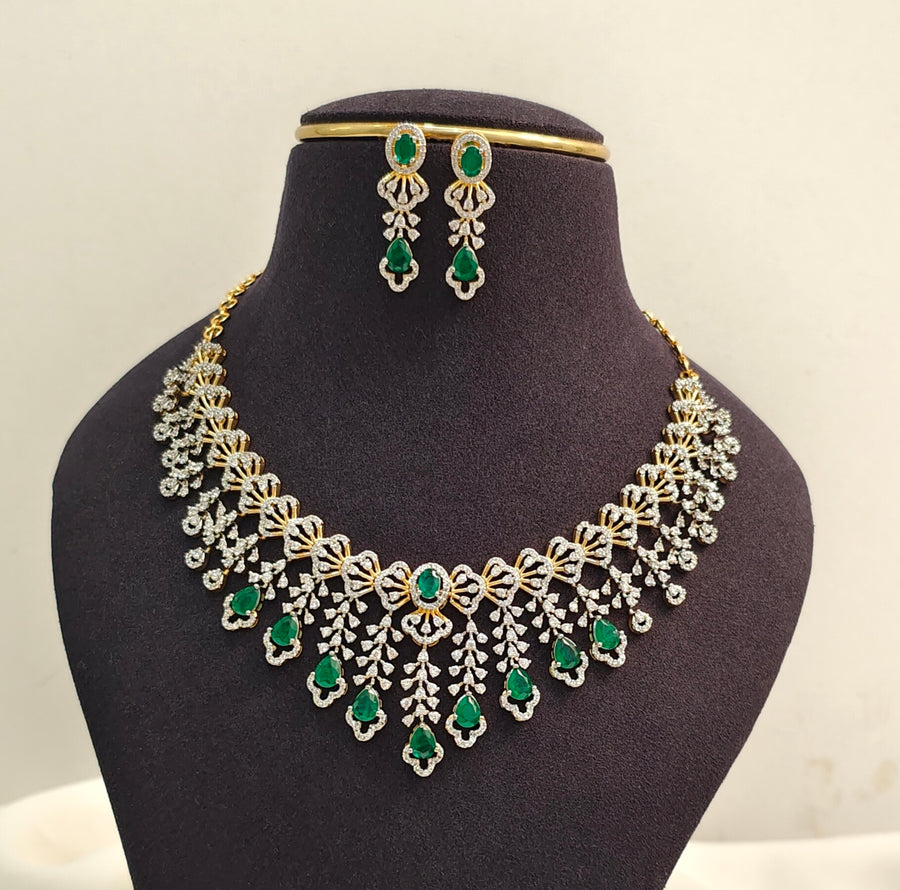 Diamond Look Neckset