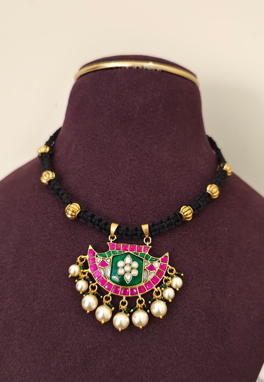 Jadau Black Thread Jewellery