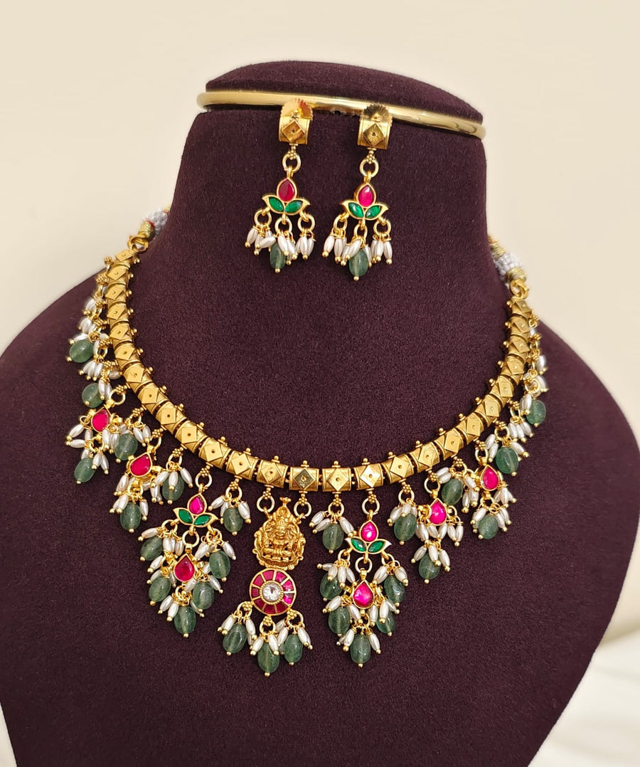 Jadau Kundan Lakshmi Necklace with Tulip Motifs