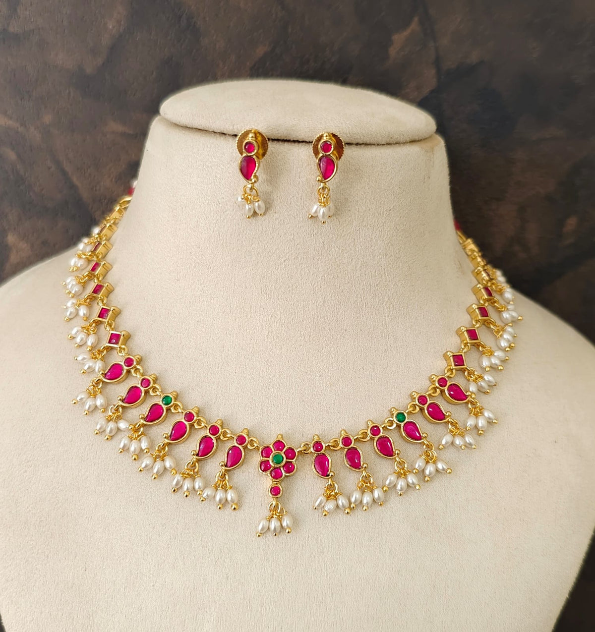 Jadau Kundan Necklace Set