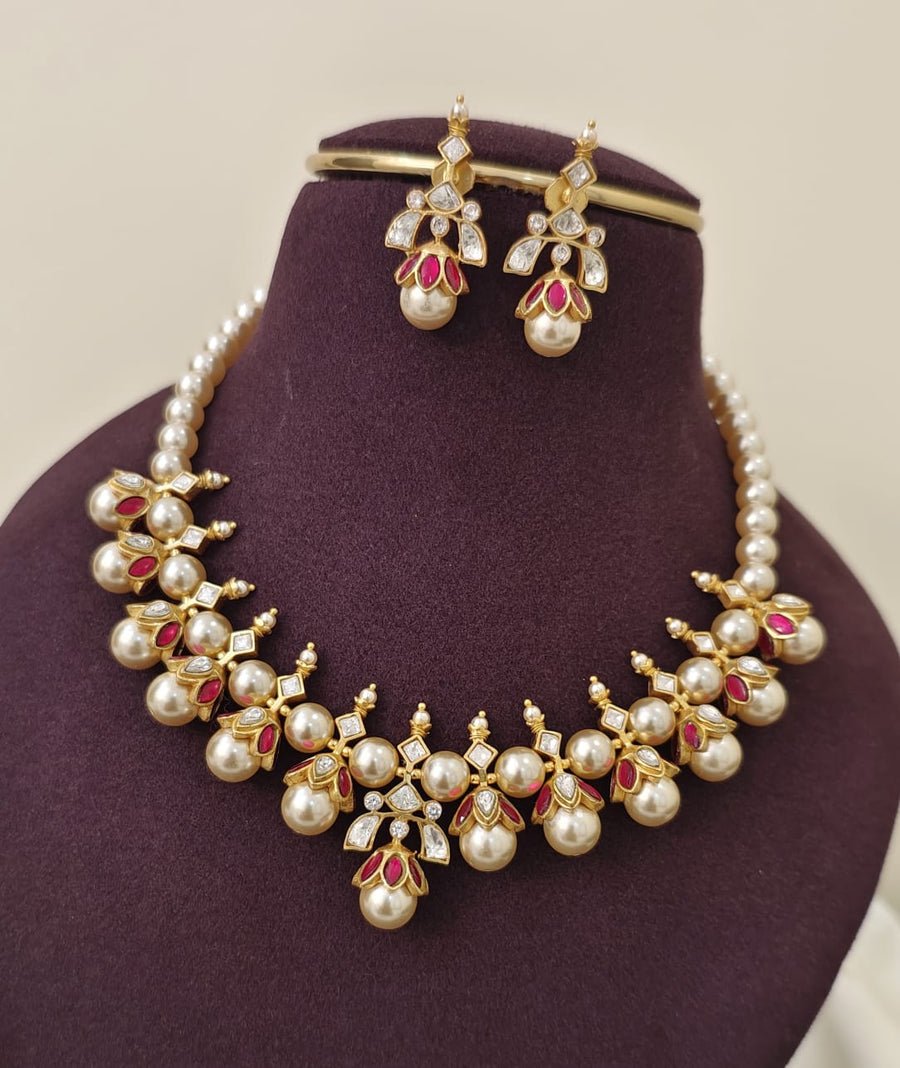 Jadau Pearl Necklace Set