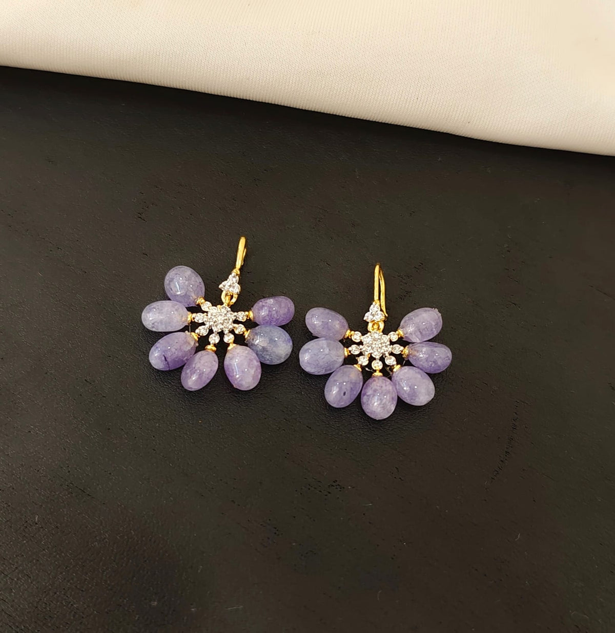 Real Bead Hanging Earrings