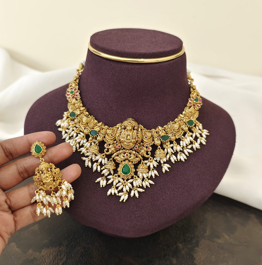 LAKSHMI GUTTAPUSALU SET