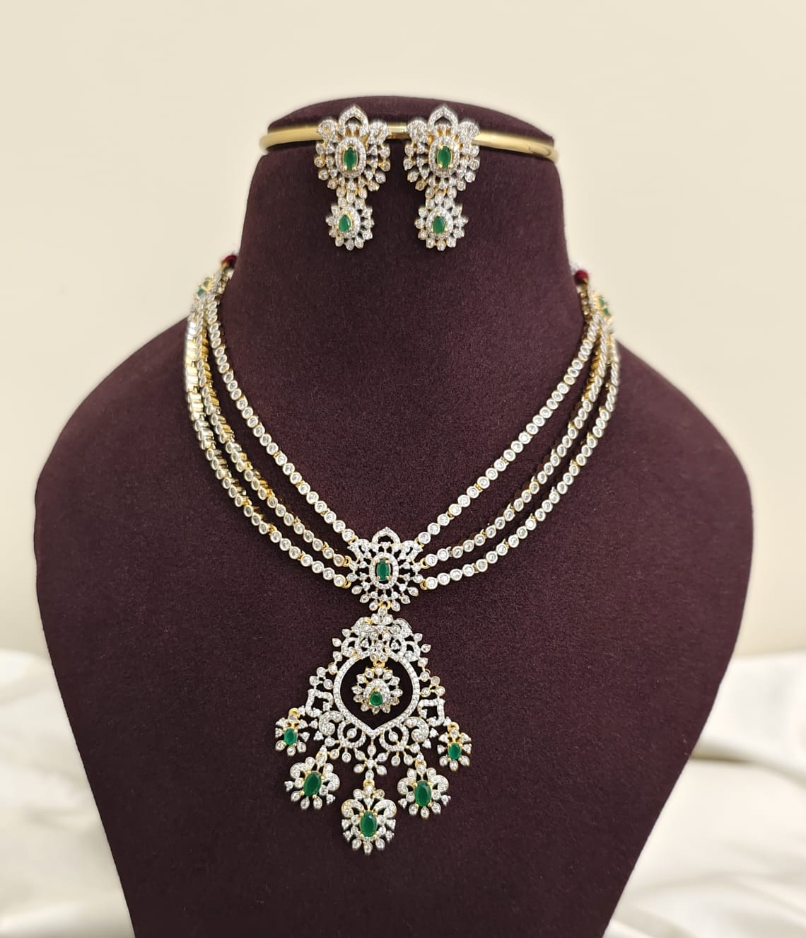 GJ NECKLACE 144
