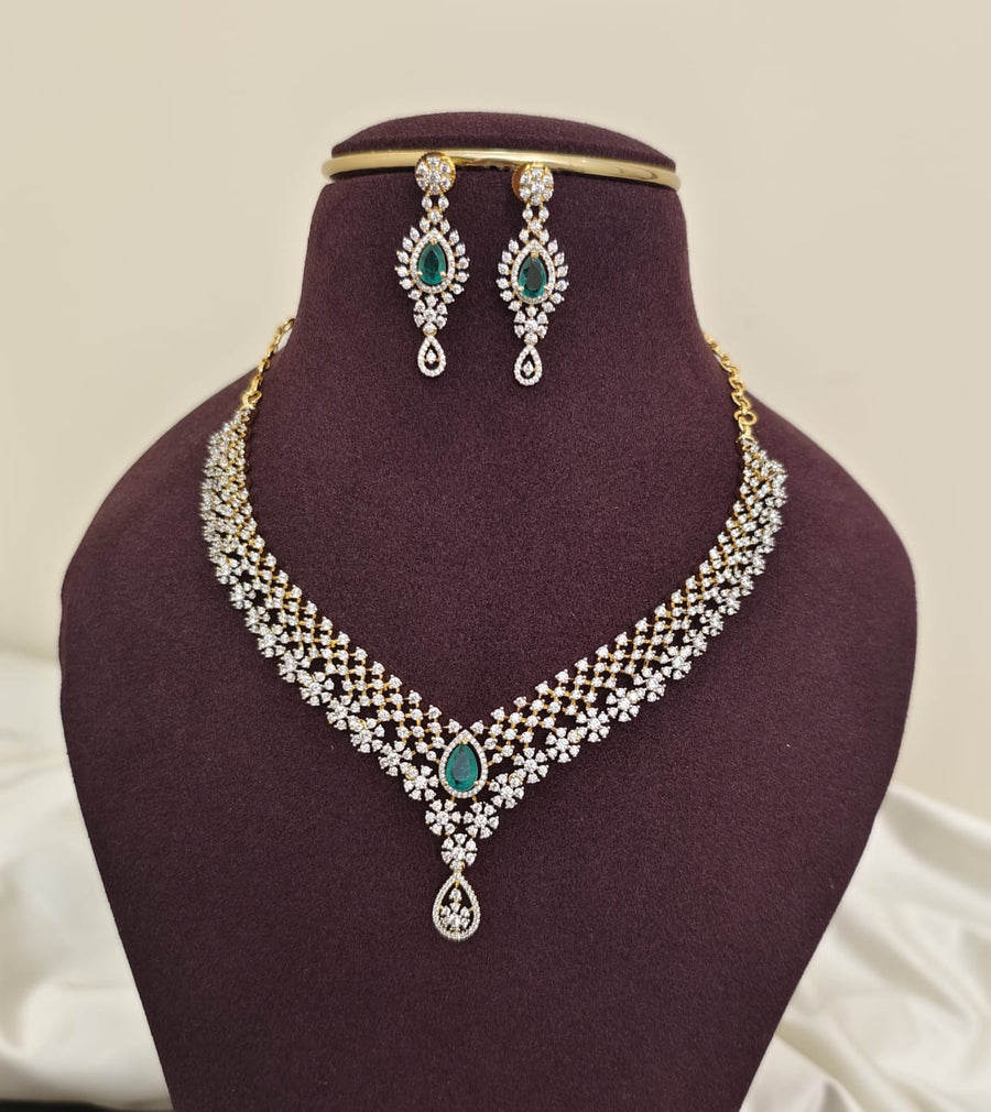 GJ NECKLACE150